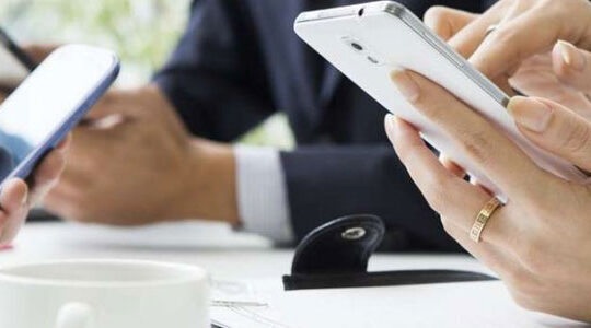 achat-de-smartphone-profiter-des-destockages-de-grossistes-en-ligne